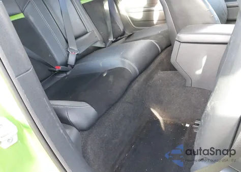 2011 Dodge Challenger Srt8 from USA, damaged, VIN 2B3CJ7DJ9BH589524